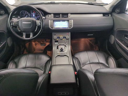 Used 2019 Land Rover Range Rover Evoque SE image 15