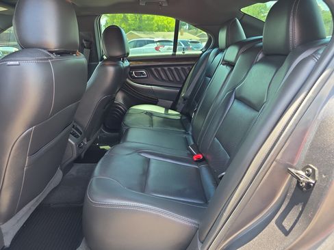 Used 2017 Ford Taurus Limited FWD image 11