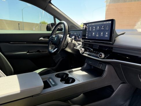 Used 2024 Honda Prologue Touring image 40