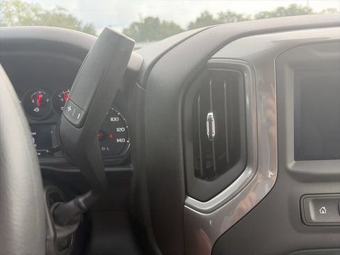 Used 2025 Chevrolet Silverado 1500 W/T AWD/4WD image 24