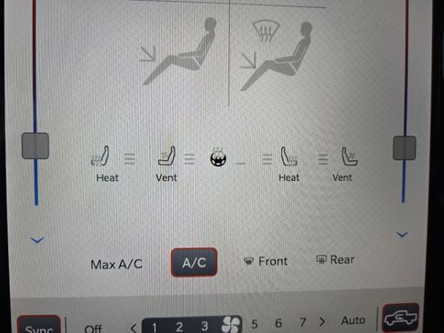 Used 2023 RAM 1500 Limited image 8