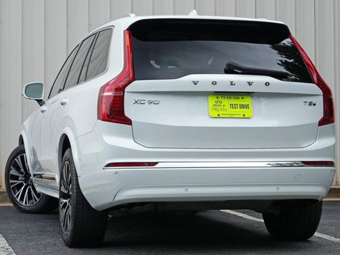 Used 2025 Volvo XC90 T8 Plus AWD/4WD image 6