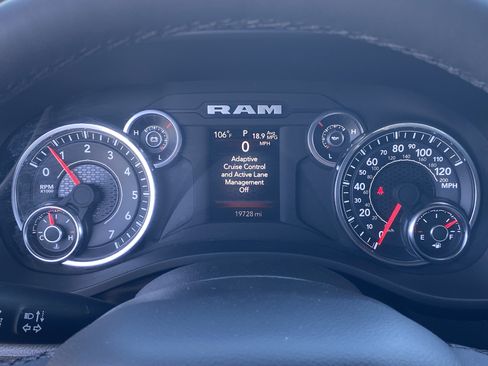Used 2025 RAM 1500 Big Horn AWD/4WD image 28
