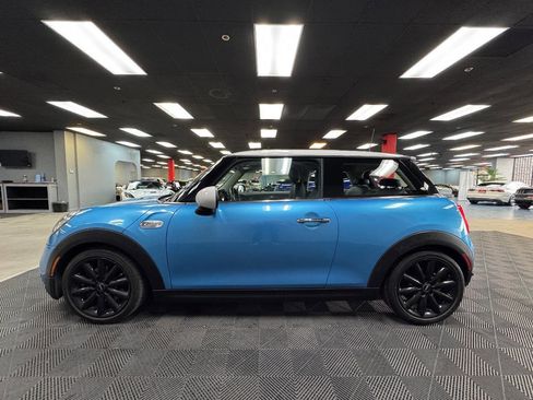 Used 2019 MINI Cooper S w/ Signature Upholstery Package image 8