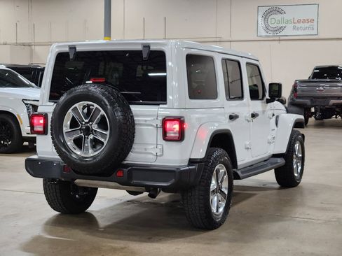 Used 2020 Jeep Wrangler Unlimited Sahara AWD/4WD image 8