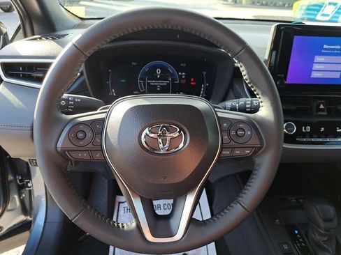 Used 2026 Toyota Corolla Cross SE image 18