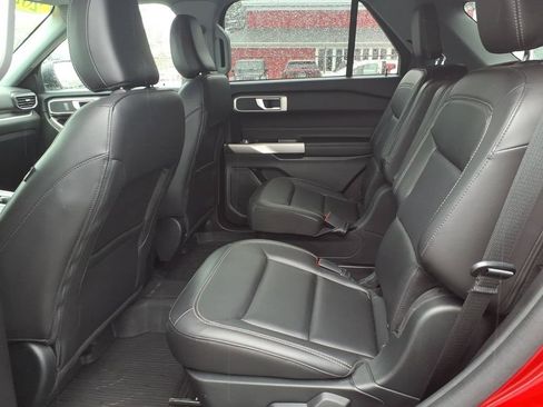 Certified 2023 Ford Explorer XLT w/ Equipment Group 202A AWD/4WD image 12