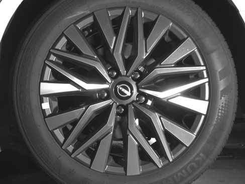 Used 2025 Nissan Altima 2.5 SV image 14