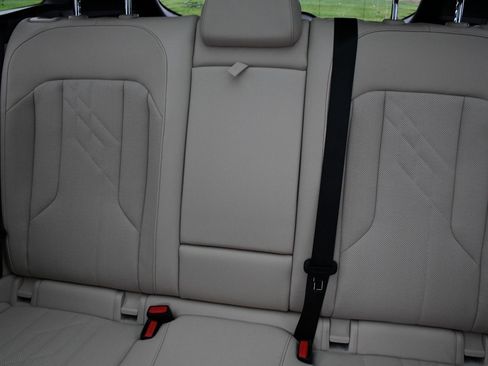 Used 2025 BMW X3 xDrive30i w/ Convenience Package image 10