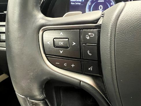 Used 2022 Lexus ES 350 Ultra Luxury image 27