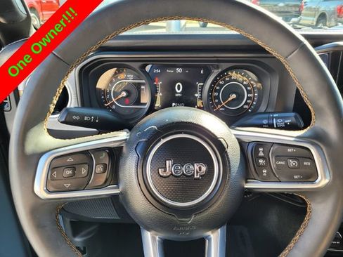 Used 2024 Jeep Wrangler Unlimited Sahara AWD/4WD image 23