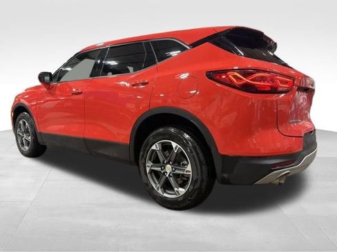 Used 2025 Chevrolet Blazer LT AWD/4WD image 3