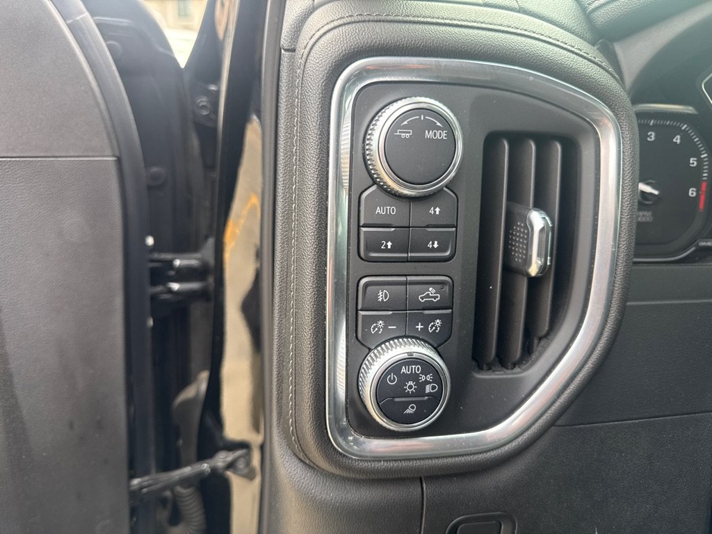Used 2020 GMC Sierra 1500 Denali w/ Driver Alert Package II AWD/4WD image 27