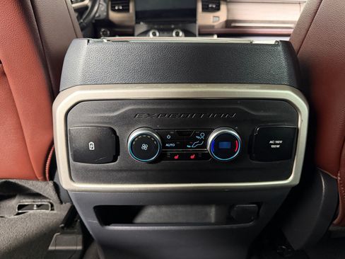 Used 2024 Ford Expedition Max Limited RWD image 25