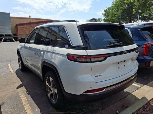 Used 2022 Jeep Grand Cherokee Limited 4xe AWD/4WD image 6
