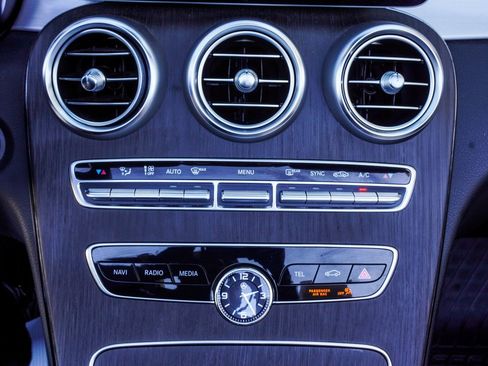 Used 2022 Mercedes-Benz C 300 4MATIC Cabriolet image 21