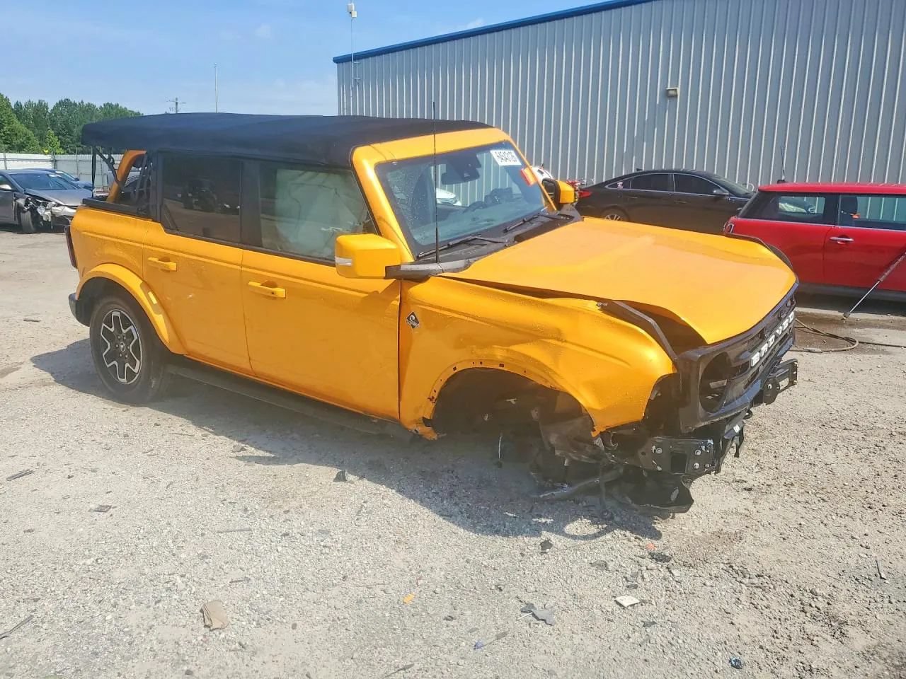 Used 2021 Ford Bronco Outer Banks AWD/4WD image 2