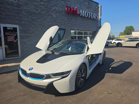 Used 2015 BMW i8 AWD/4WD image 17