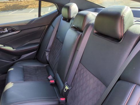 Used 2023 Nissan Maxima SR w/ Sport Mat Group FWD image 32
