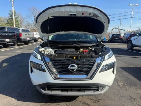 Used 2023 Nissan Rogue S image 46