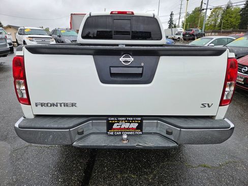 Used 2020 Nissan Frontier SV RWD image 5