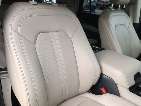 Used 2024 Ford Expedition Max Limited image 20