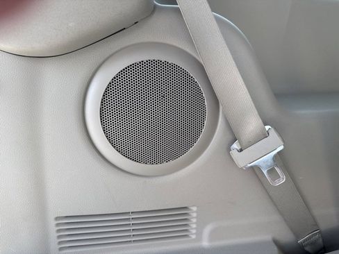 Used 2008 Chrysler Aspen Limited image 28