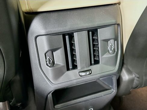 Used 2025 BMW X3 xDrive30i w/ Premium Package image 18