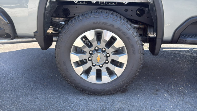 New 2026 Chevrolet Silverado 2500 Custom w/ Custom Convenience Package AWD/4WD image 9