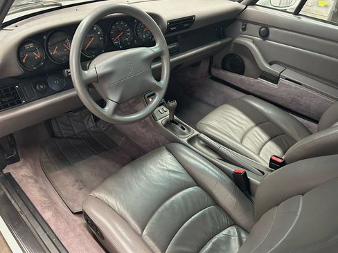 Used 1995 Porsche 911 Carrera image 10
