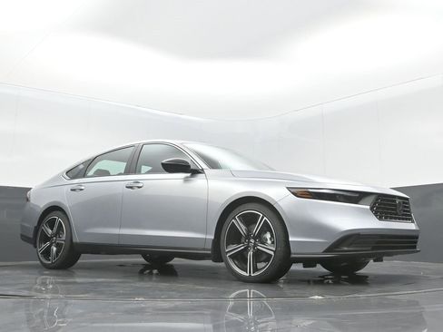New 2025 Honda Accord Sport image 25