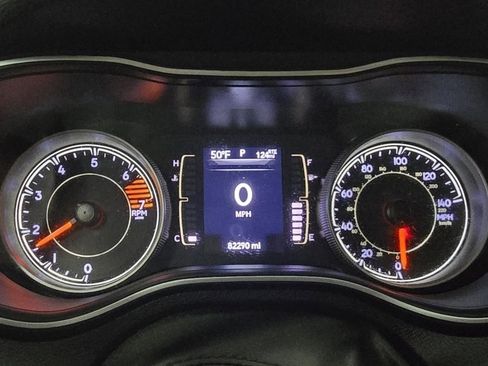 Used 2020 Jeep Cherokee Latitude image 22