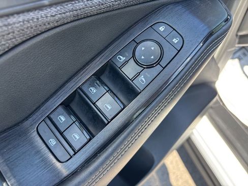 Used 2021 Nissan Rogue S AWD/4WD image 17