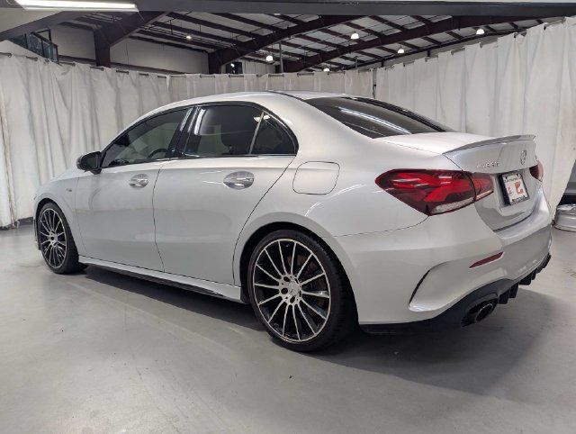 Used 2021 Mercedes-Benz A 35 AMG 4MATIC image 4