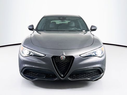 Used 2023 Alfa Romeo Stelvio Sprint RWD image 2