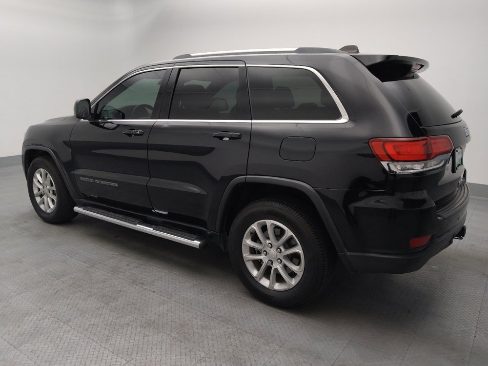 Used 2021 Jeep Grand Cherokee Laredo RWD image 3