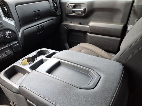 Used 2022 Chevrolet Silverado 1500 Custom image 19