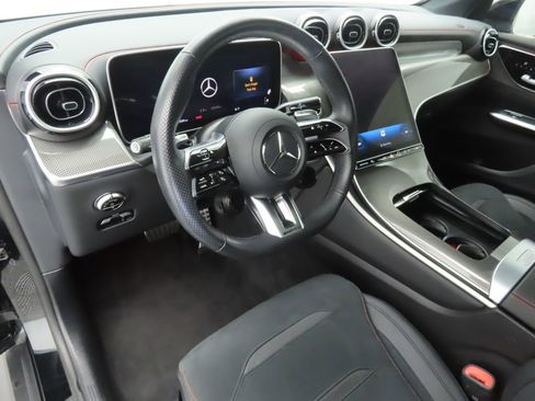 Used 2024 Mercedes-Benz GLC 43 AMG 4MATIC image 9