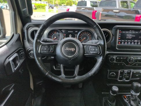 Used 2020 Jeep Gladiator Sport w/ Quick Order Package 24S AWD/4WD image 15