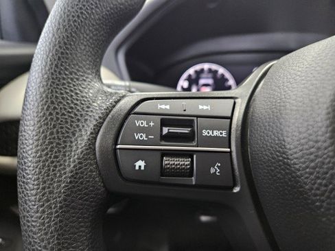Used 2024 Honda HR-V LX image 27