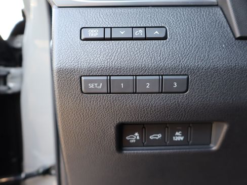 Used 2025 Lexus GX 550 w/ Accessory Package (2T) AWD/4WD image 22