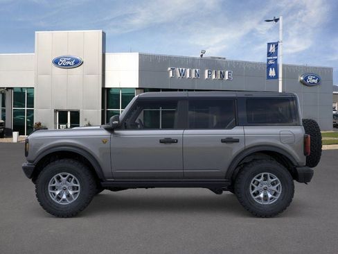 New 2025 Ford Bronco Badlands AWD/4WD image 3