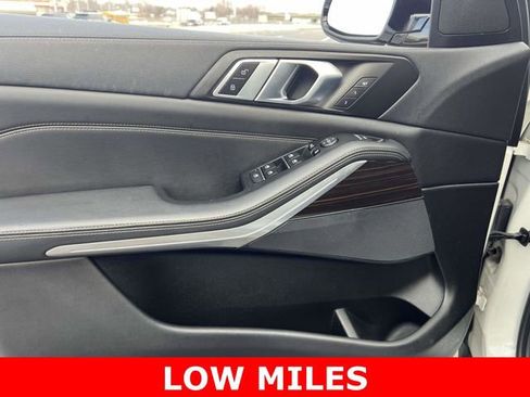 Used 2023 BMW X5 xDrive40i w/ Premium Package image 16