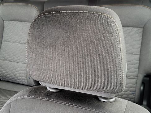 Used 2019 Chevrolet Equinox LT w/ Sun & Navigation Package AWD/4WD image 18