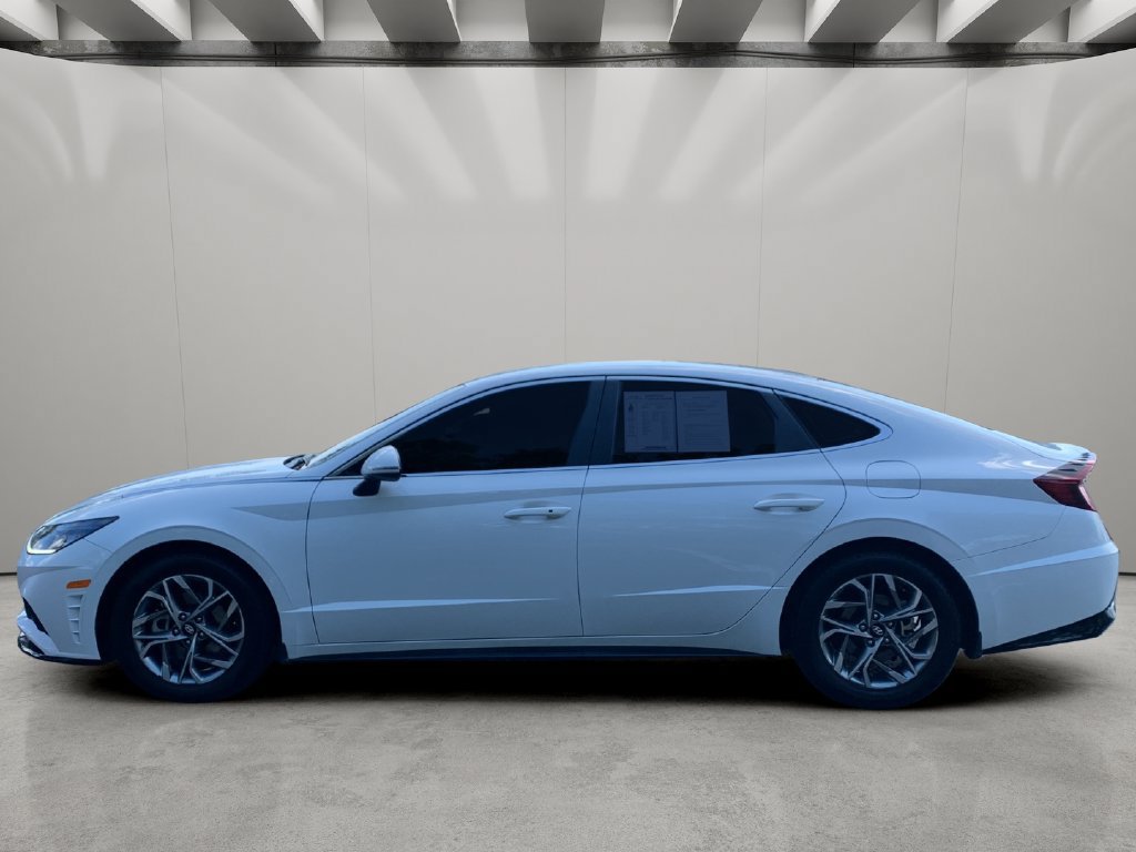 Certified 2023 Hyundai Sonata SEL FWD image 2