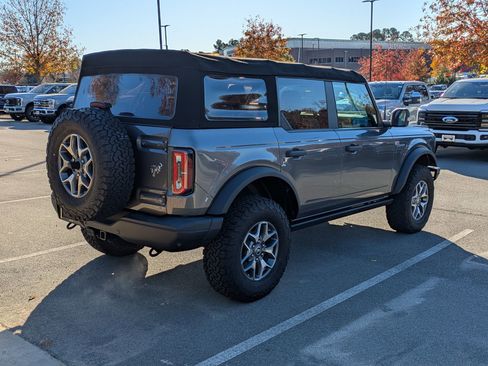 Certified 2022 Ford Bronco Badlands image 4