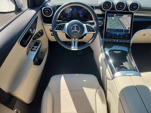 Used 2023 Mercedes-Benz GLC 300 4MATIC image 12