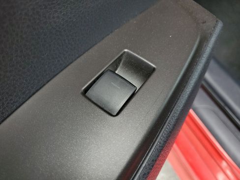 Used 2024 Toyota Camry SE image 13