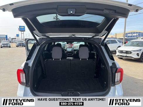 Used 2025 Ford Explorer Platinum w/ LUX Leather Package AWD/4WD image 38
