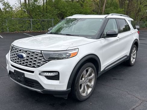 Used 2020 Ford Explorer Platinum w/ Premium Technology Package AWD/4WD image 3